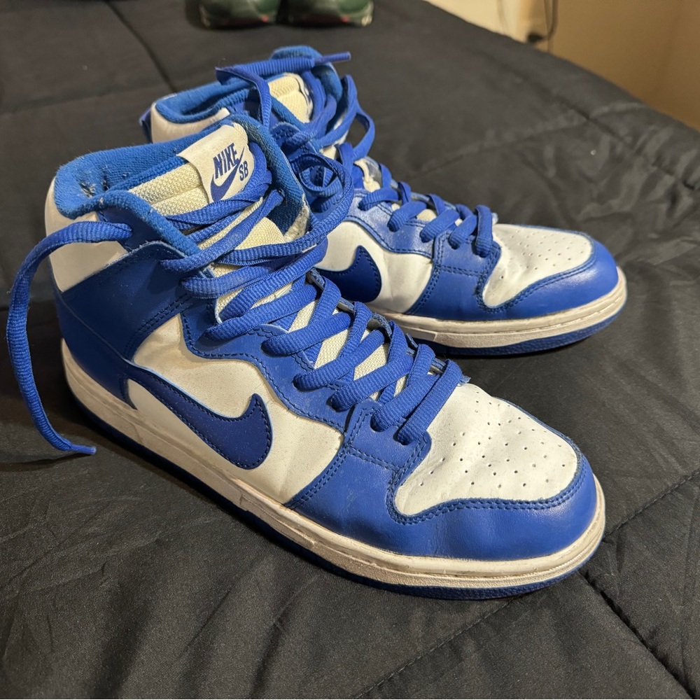 BLUE AND WHITE DUNK HIGH